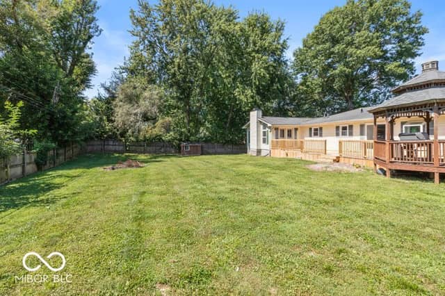 5329 W Smith Valley Road, Greenwood, IN 46142, photo 4 of 31