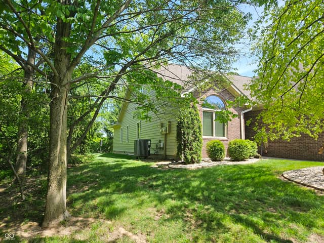 1755 Walnut Trace, Greenfield, IN 46140, photo 5 of 41