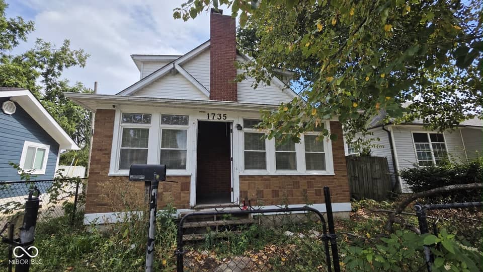 1735 N Oxford Street, Indianapolis, IN 46218, photo 1 of 15
