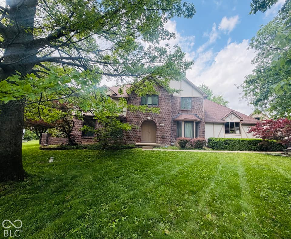 3022 Walnut Court, Greenfield