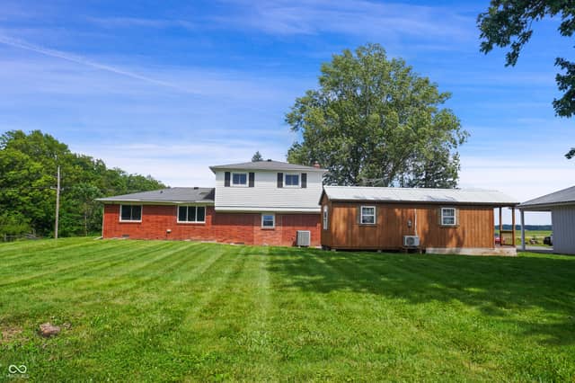 10640 N County Road 250 E, Roachdale, IN 46172, photo 4 of 35
