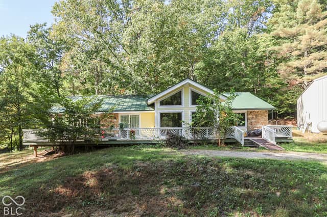 3672 W Hougham Drive, Trafalgar, IN 46181, photo 5 of 30