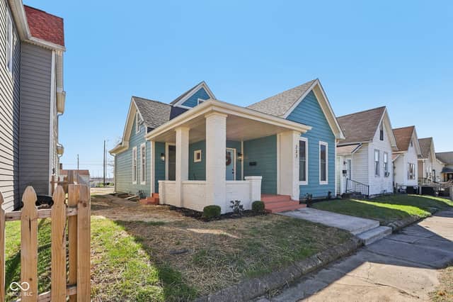 237 Kansas Street, Indianapolis, IN 46225, photo 4 of 41