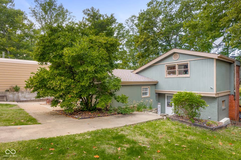 202 W Lakeview Drive, Nineveh