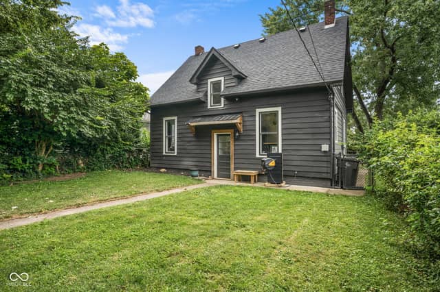 5310 Burgess Avenue, Indianapolis, IN 46219, photo 3 of 35