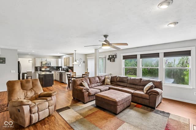 7194 Rodney Place, Noblesville, IN 46062, photo 5 of 32