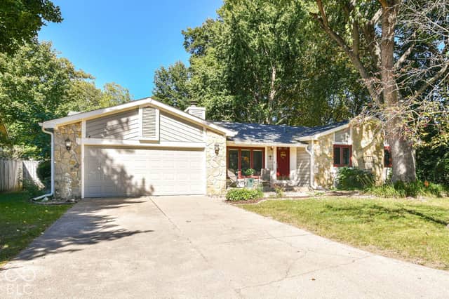10030 Beam Ridge Drive, Indianapolis, IN 46256, photo 2 of 30