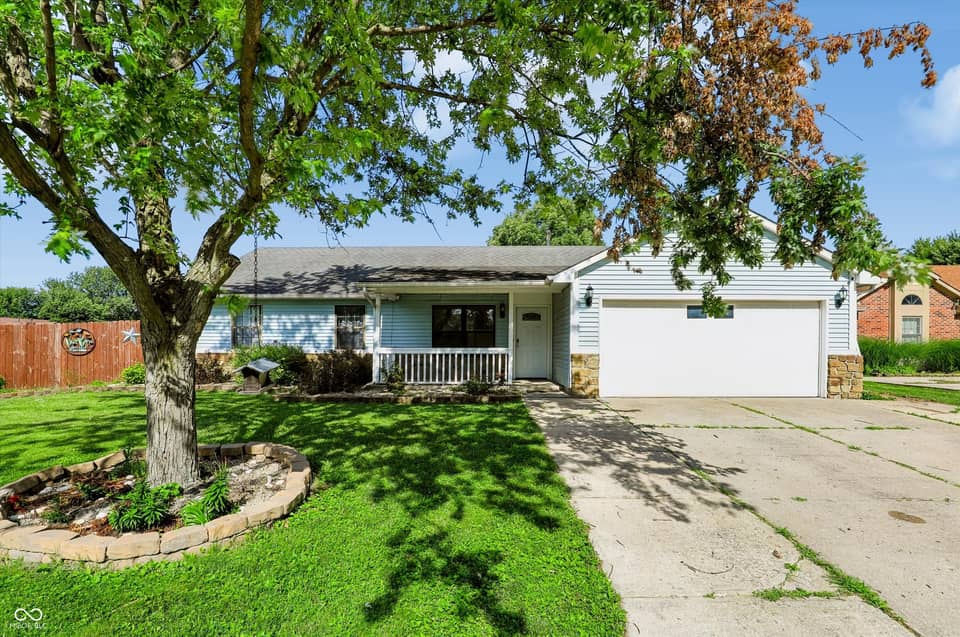 7639 Southern Lakes, Indianapolis