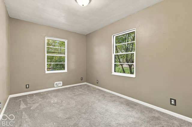 3045 W 69th Street, Indianapolis, IN 46268, photo 5 of 33