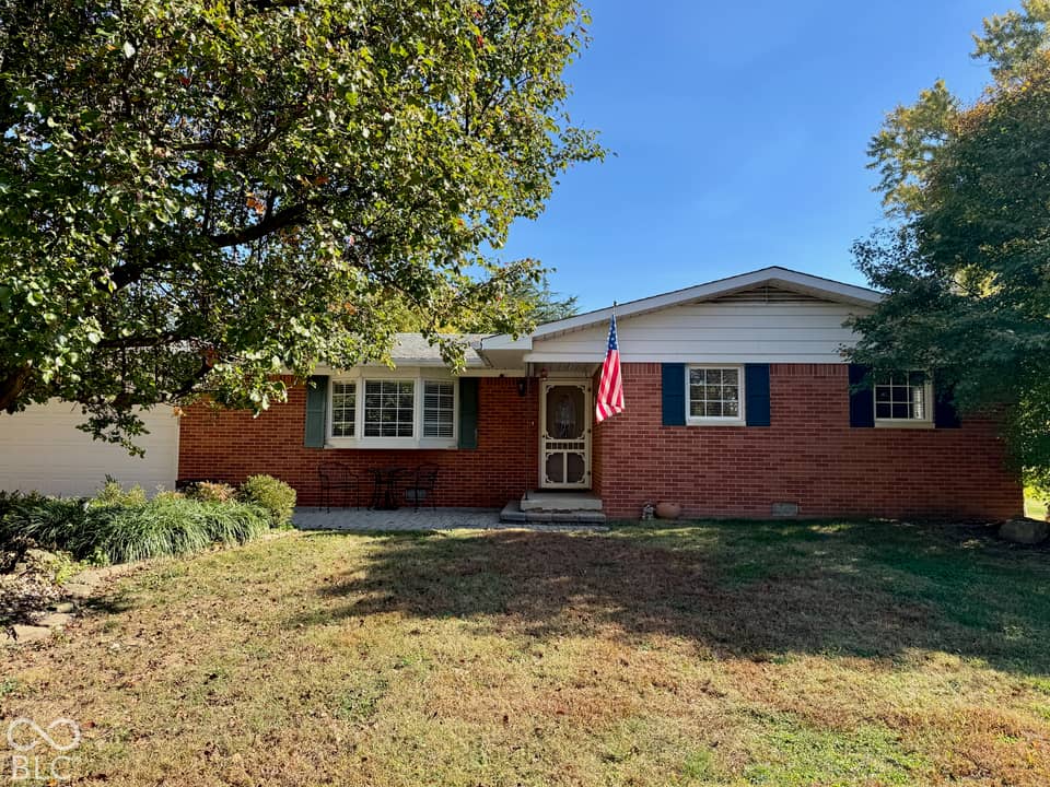 902 Southwood Drive, Indianapolis, IN 46227, photo 1 of 24