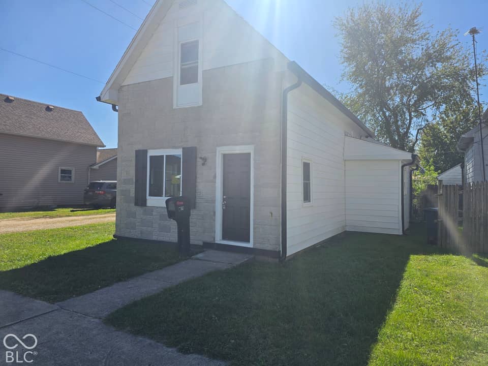 1609 N D Street, Elwood, IN 46036, photo 1 of 15