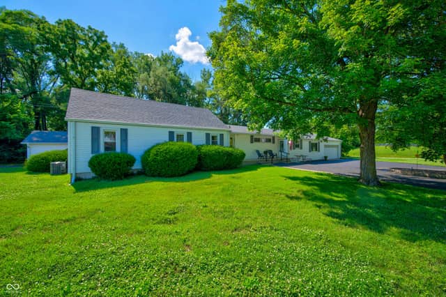 3650 N Marr Road, Columbus, IN 47203, photo 4 of 66