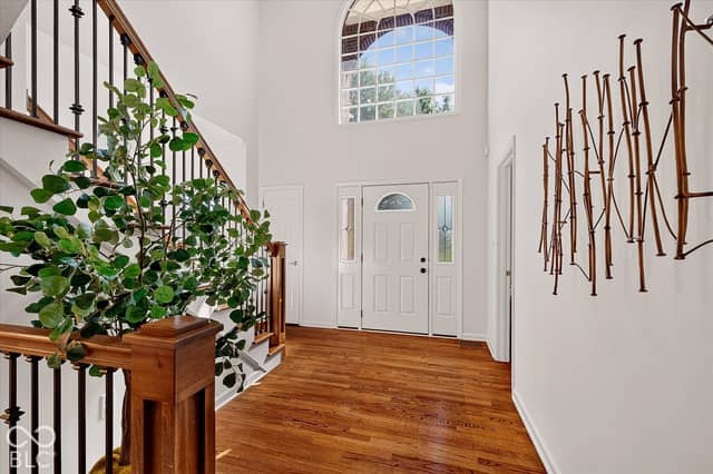 5786 Gyrfalcon Place, Carmel, IN 46033, photo 4 of 66