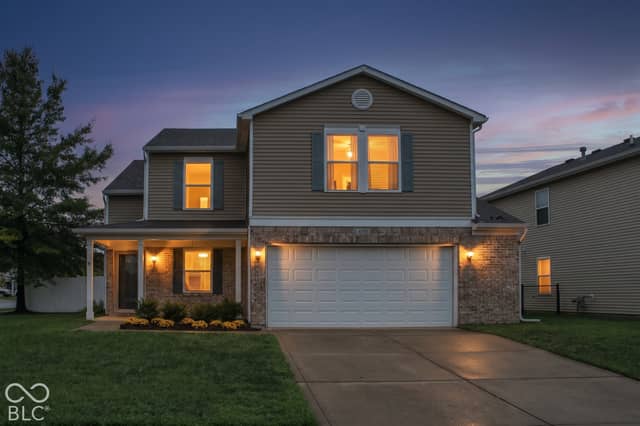 8468 Ash Grove Drive, Indianapolis, IN 46113, photo 2 of 54