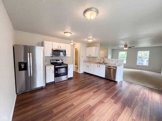 925 Harbon Drive, Franklin, IN 46131, photo 3 of 16