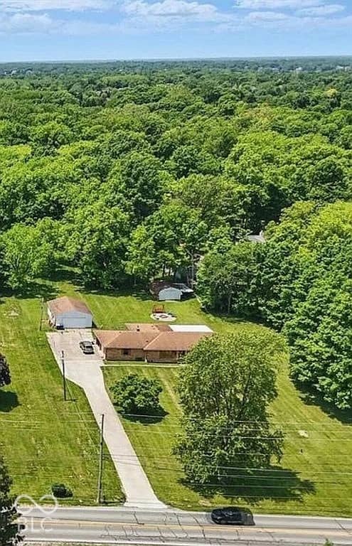 8530 N Carroll Road, Indianapolis, IN 46236, photo 5 of 21
