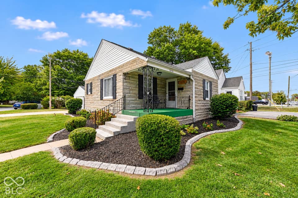 1828 N Lynhurst Drive, Indianapolis, IN 46224, photo 1 of 29