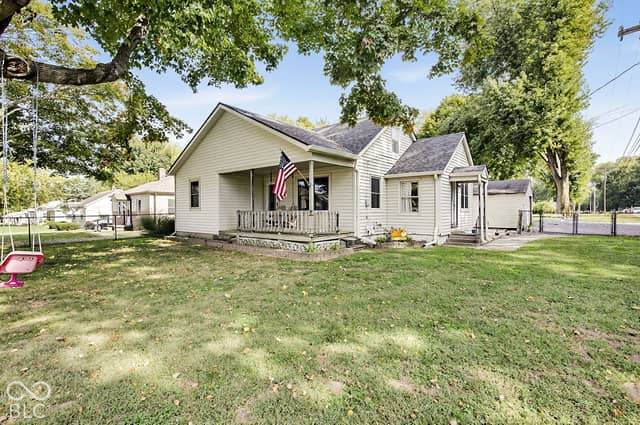 4992 Old Smith Valley Road, Greenwood, IN 46143, photo 3 of 59