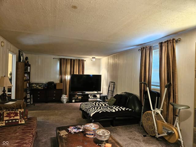 10330 Rockford Court, Indianapolis, IN 46229, photo 4 of 23