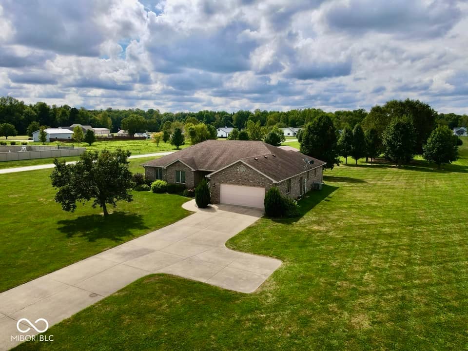 8621 N County Road 425 W, Brazil