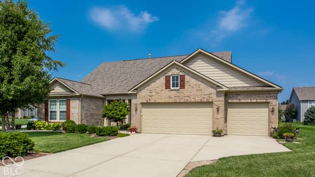 7658 Winding Lake Drive S, Noblesville, IN 46062, photo 3 of 29