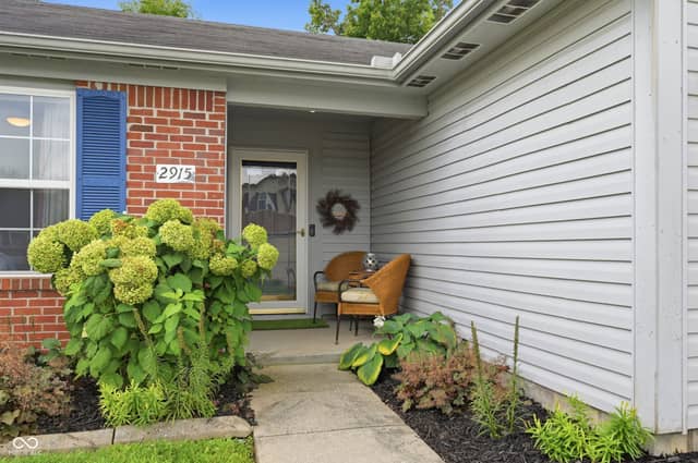 2915 Driving Wind Way, Indianapolis, IN 46268, photo 3 of 25