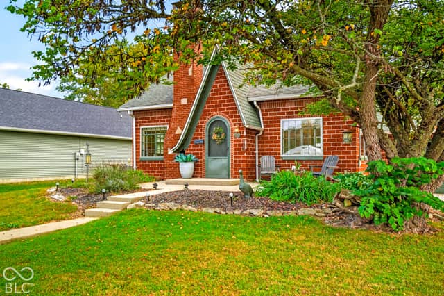 70 Norris Avenue, North Vernon, IN 47265, photo 4 of 68