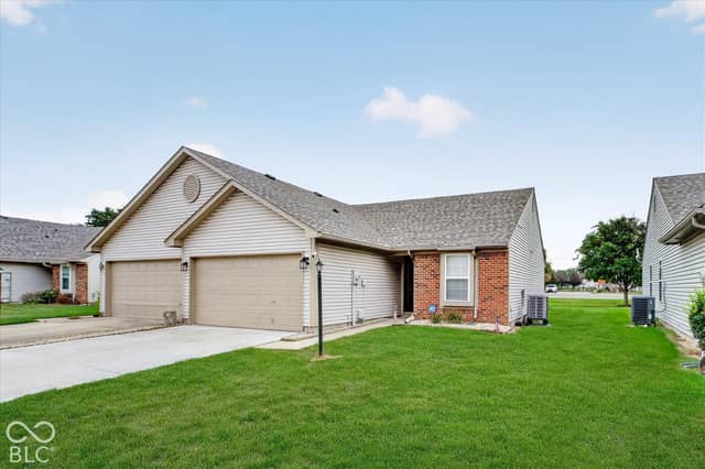 7261 Broyles Lane, Indianapolis, IN 46217, photo 3 of 24