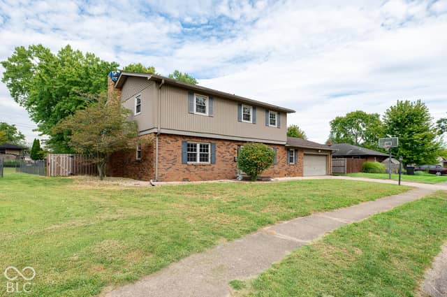 3520 Autumn Court, Columbus, IN 47203, photo 4 of 65