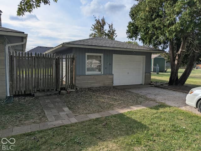 364 Robbins Drive, Greenwood, IN 46142, photo 4 of 25