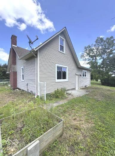 8607 Old State Road 350, Aurora, IN 47001, photo 3 of 28