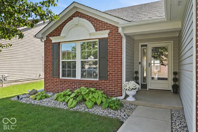 5701 Suffolk Drive, Plainfield, IN 46168, photo 3 of 23