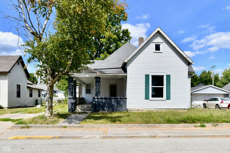 208 E Sherman Street, Windfall