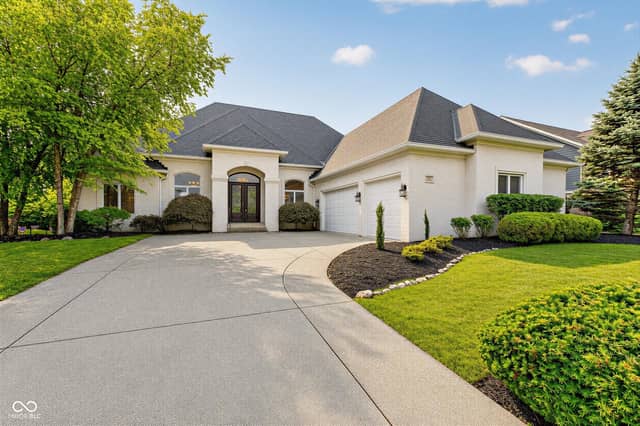 5913 Chartwell Drive, Bargersville, IN 46106, photo 4 of 53