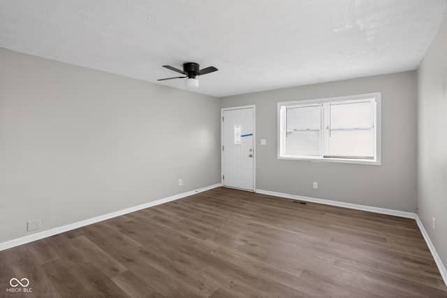 4619 N Richardt Avenue, Indianapolis, IN 46226, photo 4 of 27