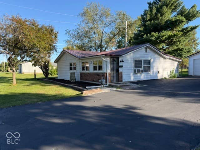 336 E Wilkison, Montezuma, IN 47862, photo 1 of 27