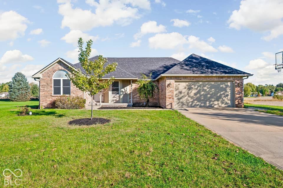 2420 E Mill Stream Drive, Greenfield, IN 46140, photo 1 of 37