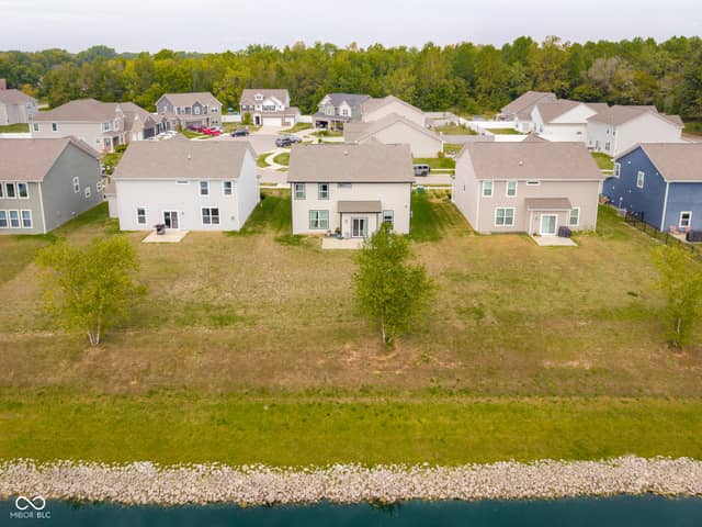 5717 Lauren Lane, Columbus, IN 47203, photo 4 of 66