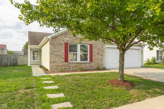 9959 Olympic Circle, Indianapolis, IN 46234, photo 4 of 58