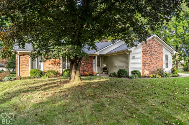 17 Green Court, Carmel, IN 46033, photo 3 of 66