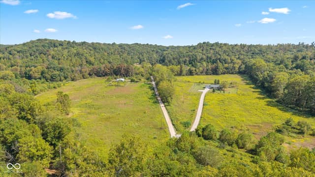 7839 W Bellsville Pike, Nashville, IN 47448, photo 5 of 69