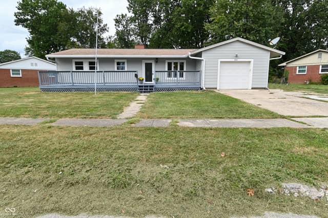 328 Hancook Road, Plainfield, IN 46168, photo 2 of 32