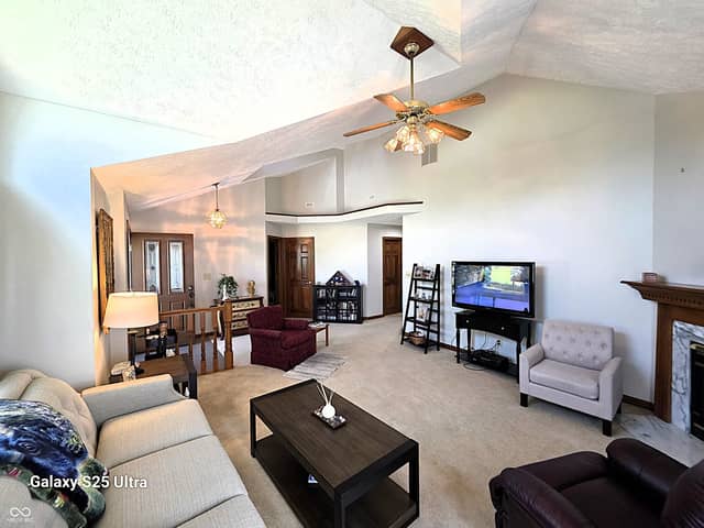 1638 Library Boulevard, Greenwood, IN 46142, photo 4 of 24