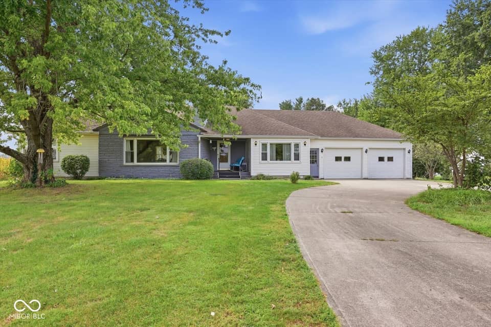 2441 S Tucker Road, Shelbyville