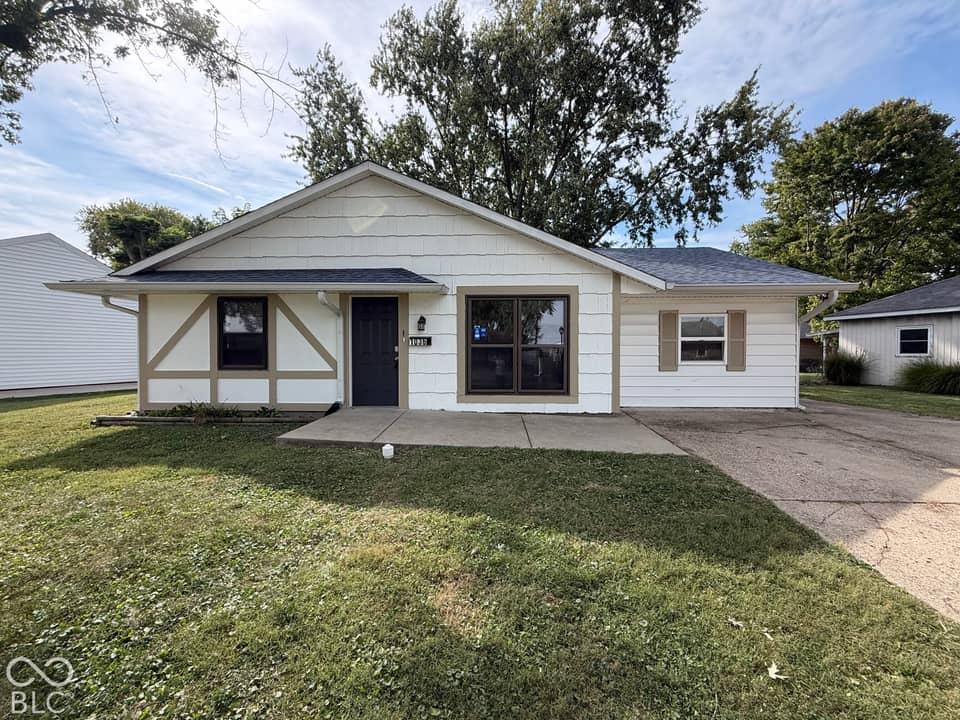 1036 Eastlawn Drive, Whiteland, IN 46184, photo 1 of 23