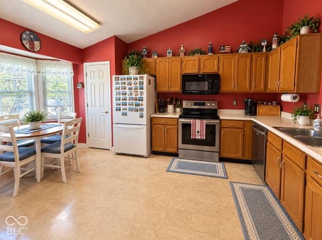 5640 Mead Drive, Indianapolis, IN 46220, photo 4 of 16