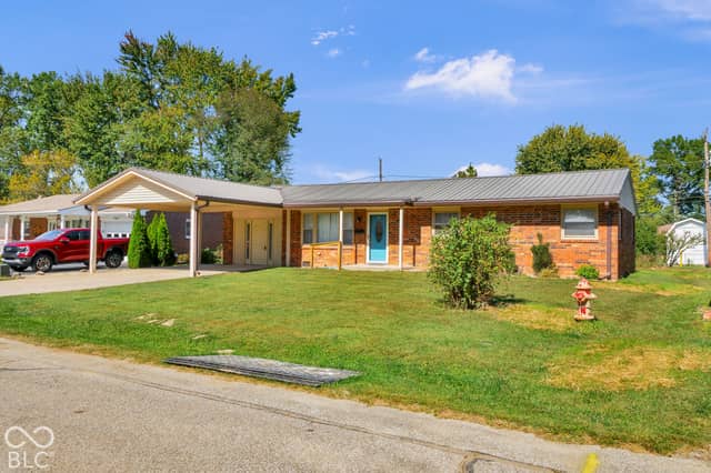 300 Shull Drive, North Vernon, IN 47265, photo 3 of 31