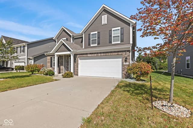 6018 Aspen Meadow Drive, Indianapolis, IN 46237, photo 4 of 46