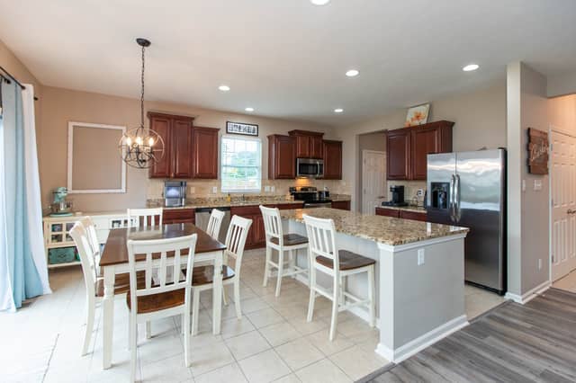 1637 Kilkenny Drive, Avon, IN 46123, photo 5 of 35