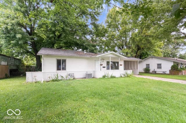 638 Sweetbriar Avenue, Whiteland, IN 46184, photo 5 of 26